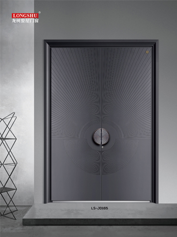 今年会精雕铸铝门，今年会整屋门窗，今年会入户门