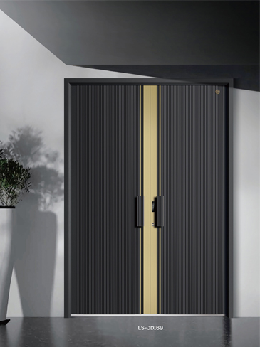 今年会精雕铸铝门，今年会整屋门窗，今年会入户门