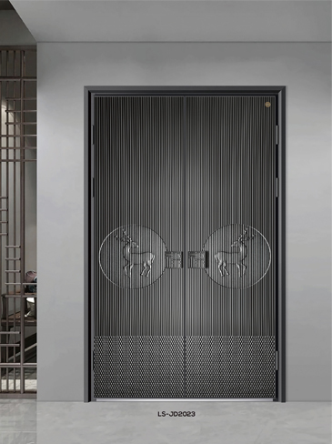 今年会精雕铸铝门，今年会整屋门窗，今年会入户门