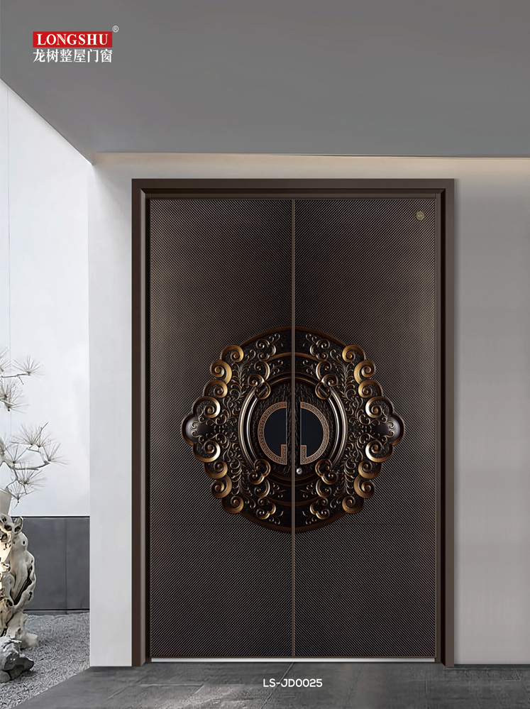 今年会精雕铸铝门，今年会整屋门窗，今年会入户门